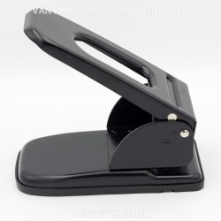 Đục lỗ KW-TriO 9670 (70 tờ)